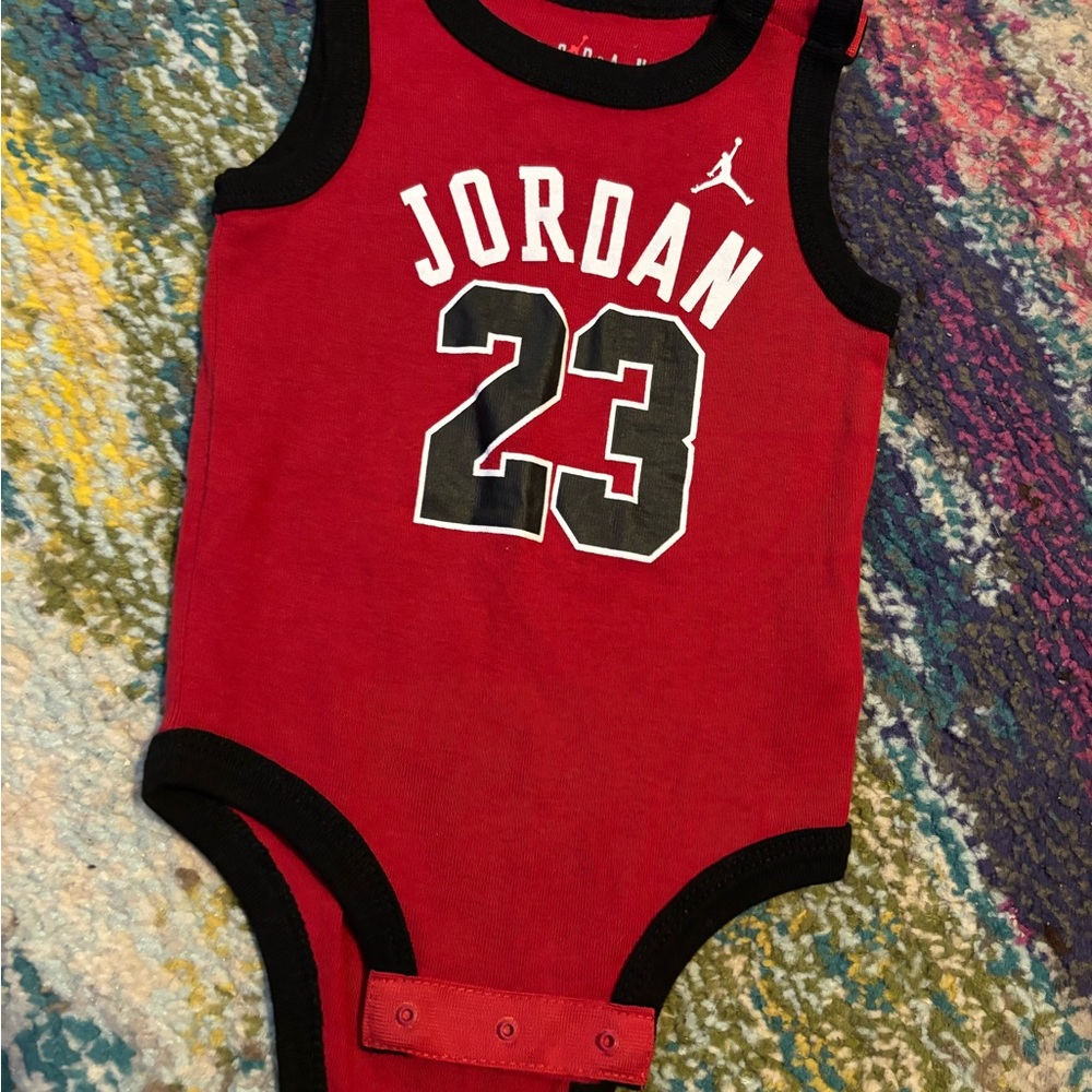 Red Jordan Set - Picture 5 of 7